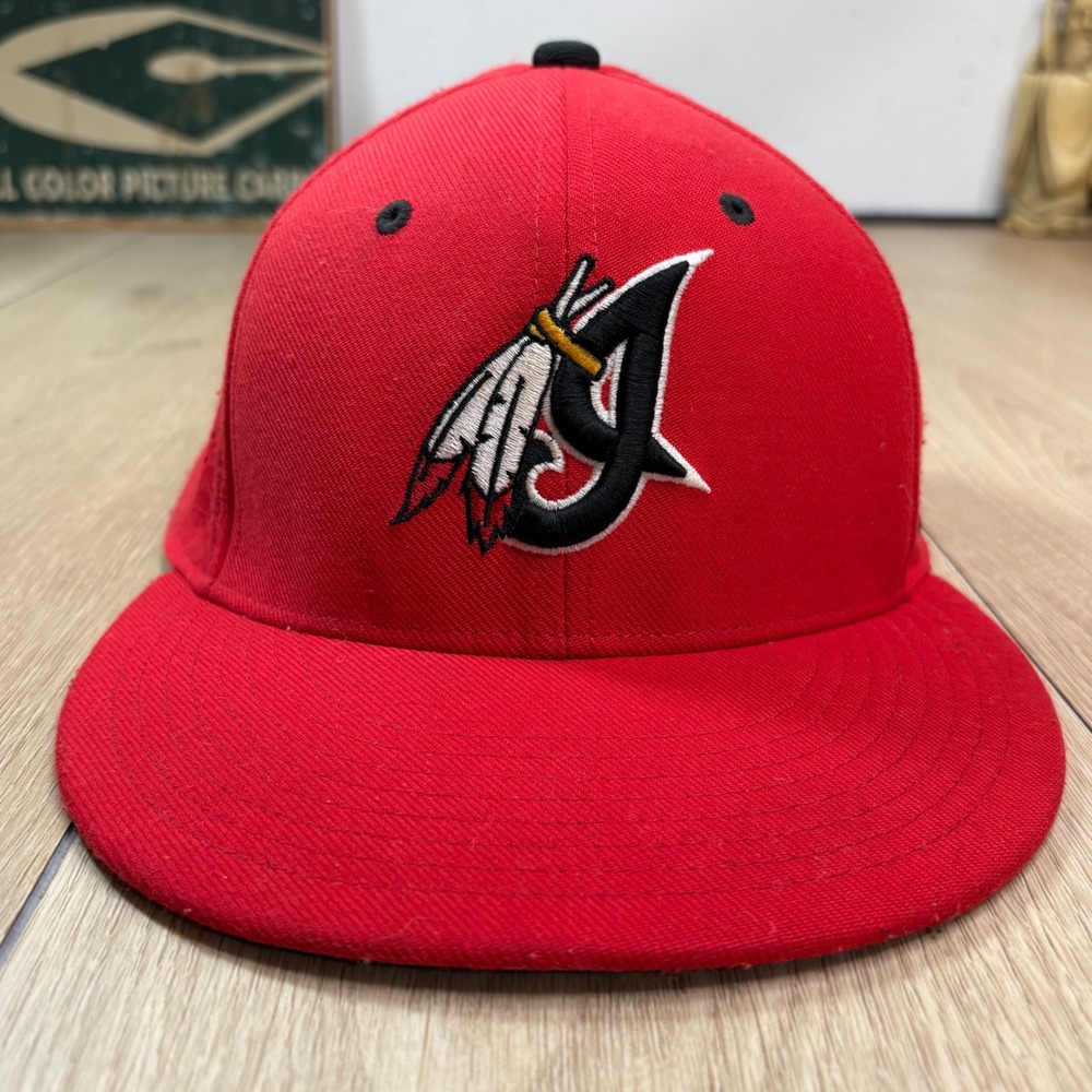 Nike True Dri-FIT Cleveland Indians Embroidered Feather Logo Baseball Cap MLB